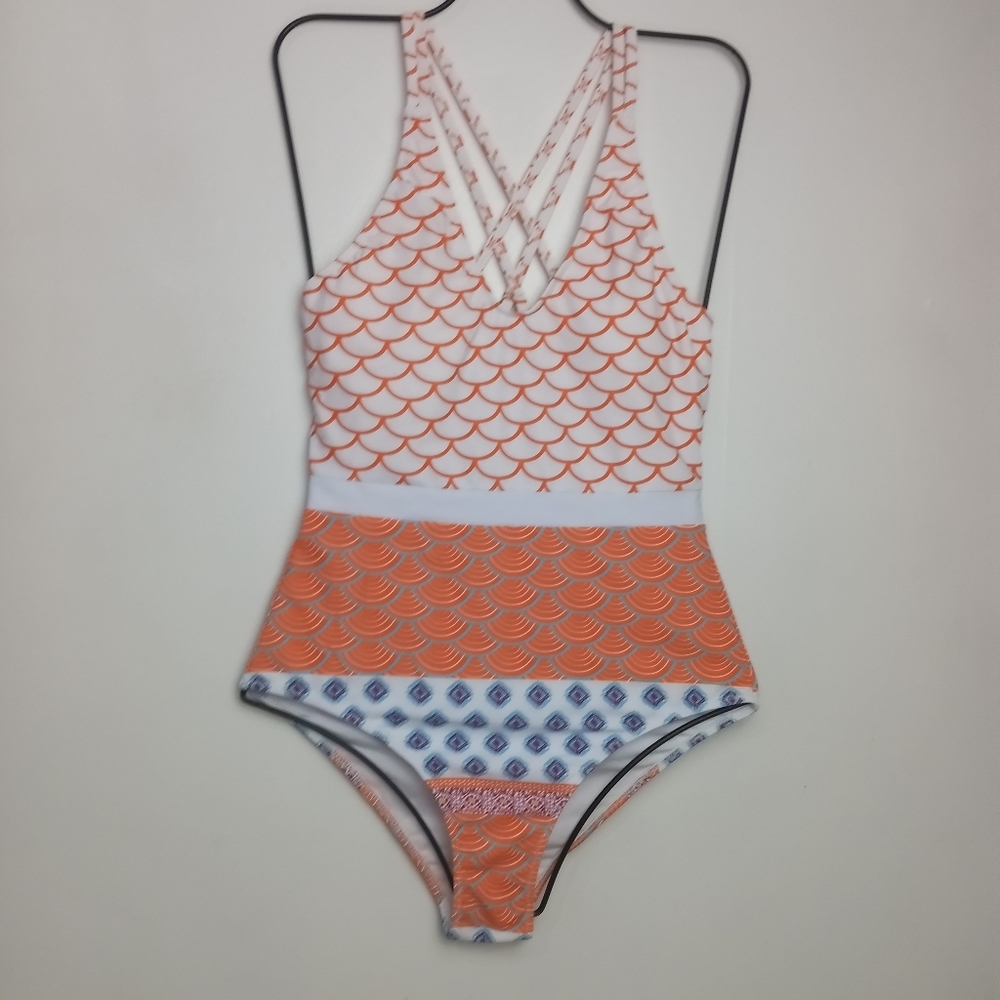 Women"s One Piece Seimsuit Scoop Neck Geo-Print Swimwear Bathing Suit M